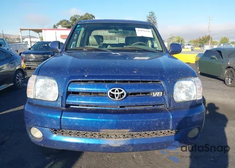 2005 Toyota Tundra Limited V8 z USA, uszkodzony, nr VIN 5TBDT48185S490150